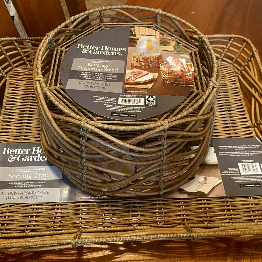 Better Home and Garden Wicker Tray Set